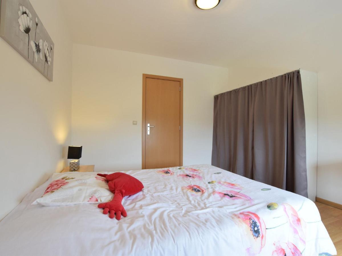 Cozy Apartment In Paliseul With Garden Carlsbourg Exteriér fotografie