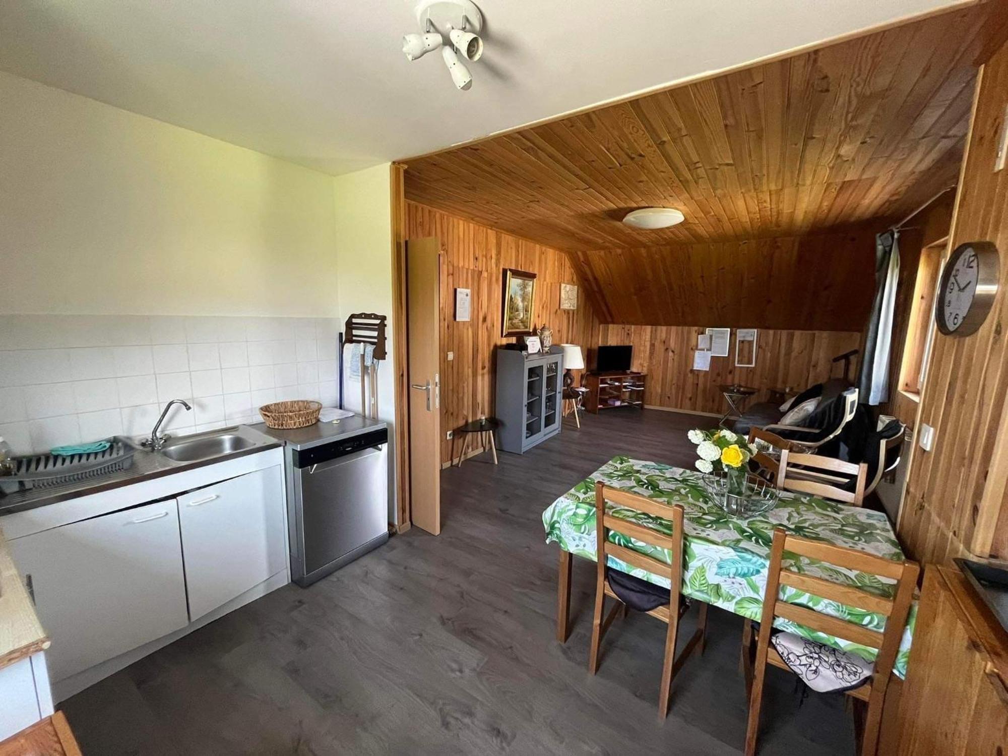 Cozy Apartment In Paliseul With Garden Carlsbourg Exteriér fotografie